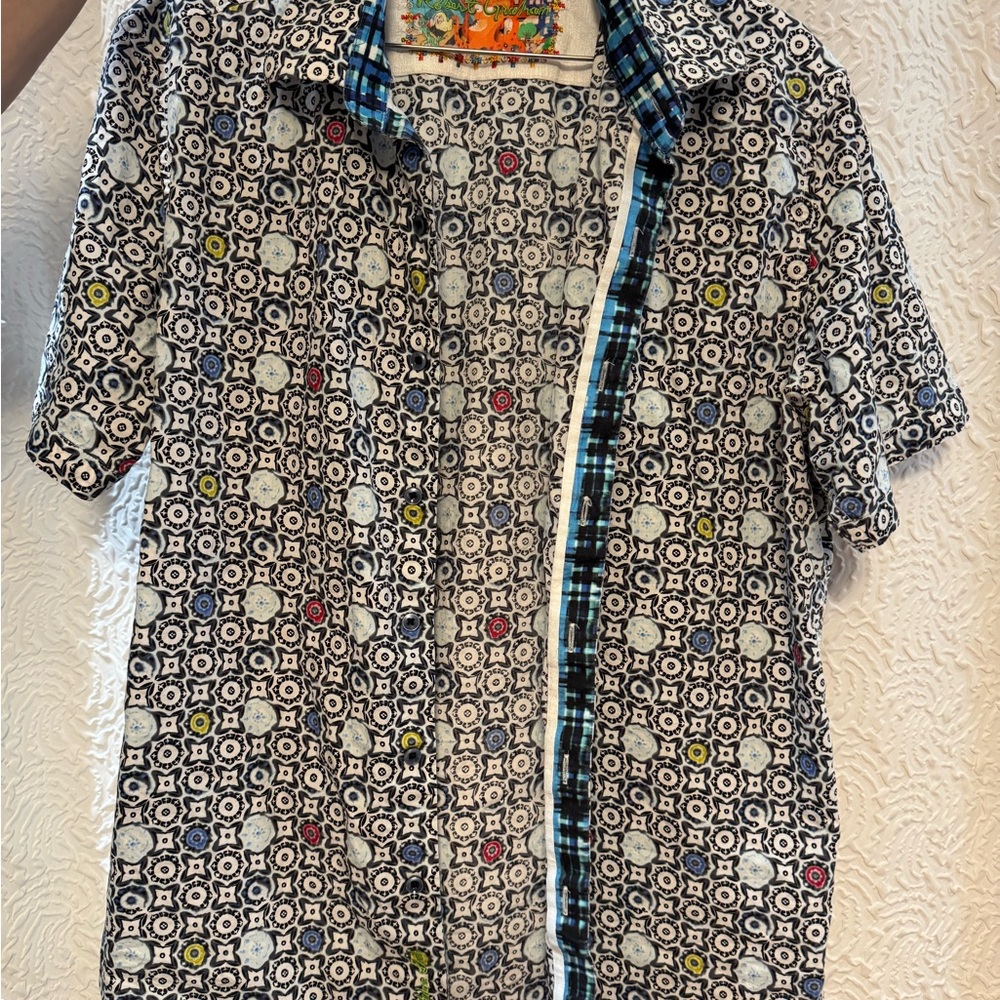 Robert Graham Black and White Casual Button Down Shirt with Geometric Pattern
